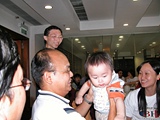 [Click for large photo]